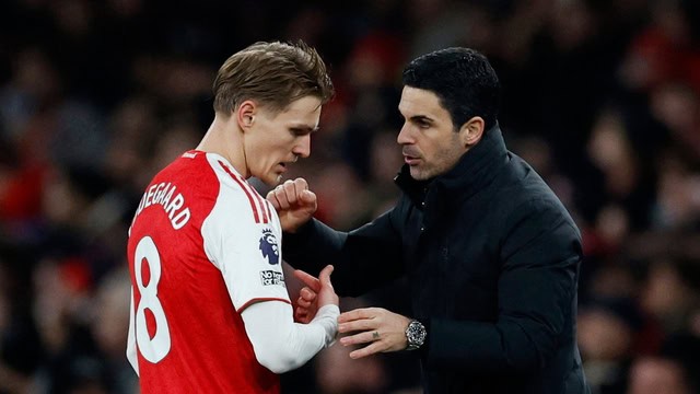 แมนเชสเตอร์ ซิตี้ ลุ้นแชมป์เดือด! เบียดอาร์เซนอลแค่ 2 แต้มก่อนโค้งสุดท้าย
